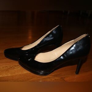 Black liz Claiborne leather womens heel